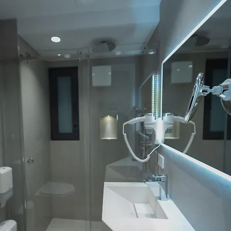 Hotel Hotel Central Inn Tirana 4*