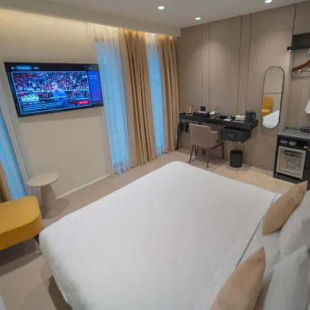 Hotel Central Inn Tirana 4* Tirana