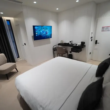 Hotel Central Inn Tirana 4*