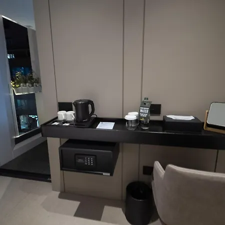 Hotel Central Inn Tirana 地拉那