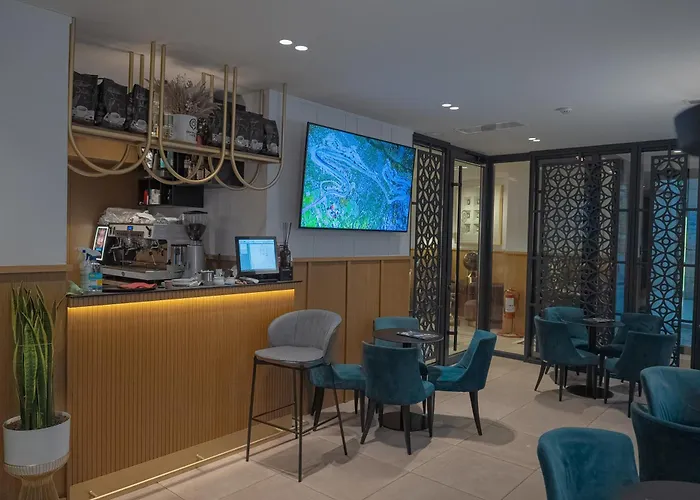 Hotel Central Inn Tirana 地拉那